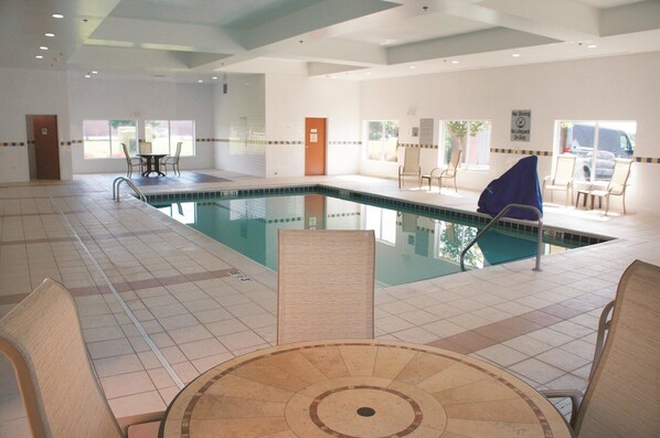 Pool - La Quinta by Wyndham Indianapolis Airport Plainfield (Plainfield)