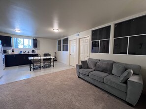 Living area - Cozy LA Home Base for Your City Adventures (Los Angeles)