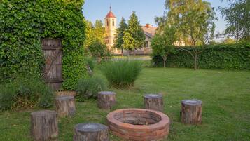 Enceinte de lâhĂ©bergement