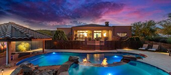 Stunning Scottsdale Estate - Pool/Spa/Sleeps 14