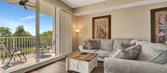 Waterview Townhome Sleeps 4! Heated Pool & Hot Tub