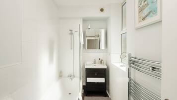 Hair dryer, towels