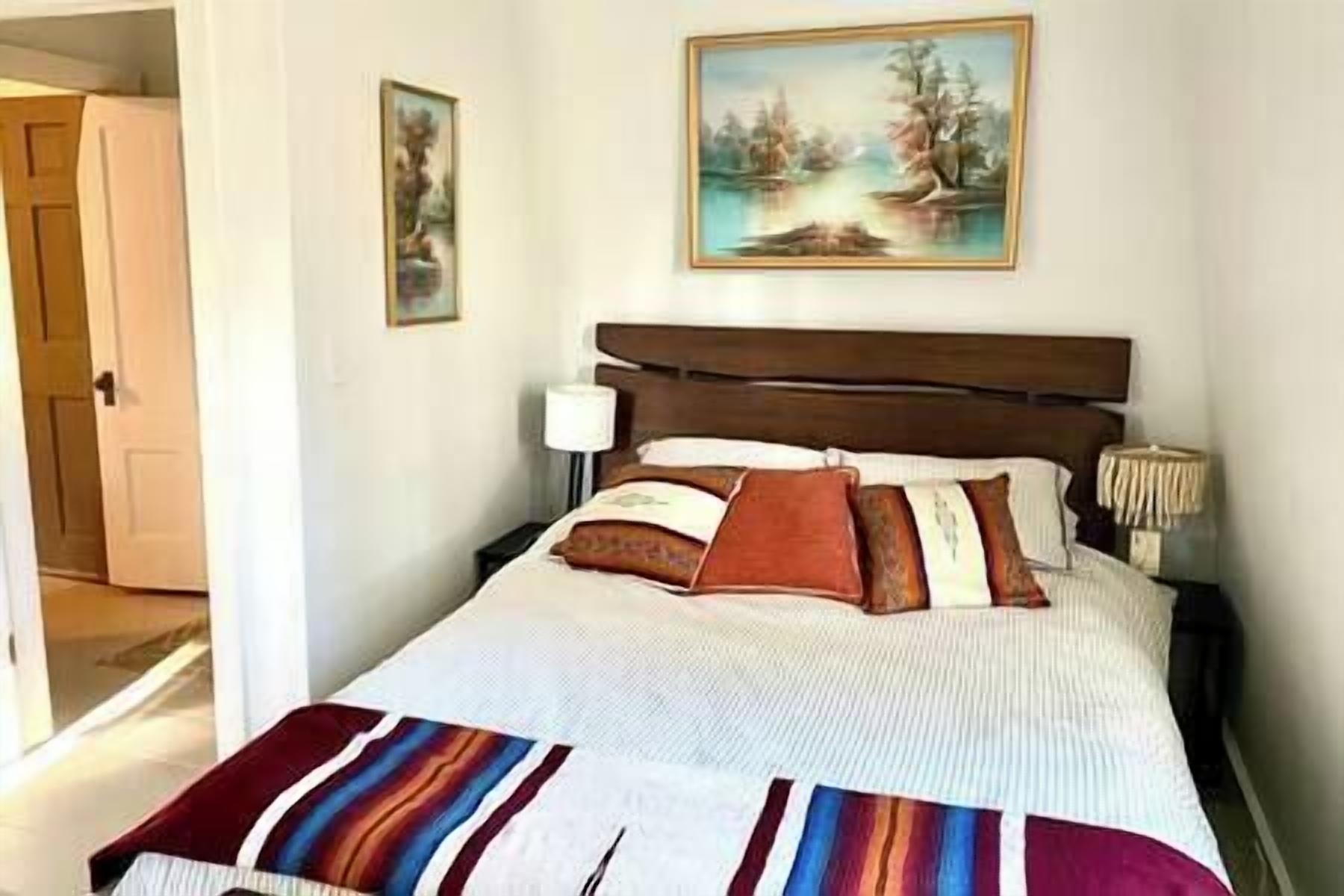 4 bedrooms, WiFi, bed sheets