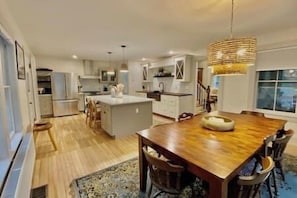 Dining - Acadian Dreams- Entire home next to Acadia (Mount Desert)
