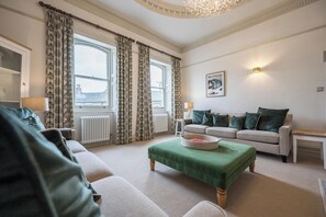 Living area - The Lookout, Southwold (Southwold)