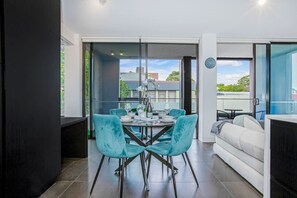 Interior - 2BR Surry Hills | Free Parking, Walk to Central (Surry Hills)