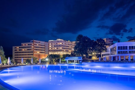泳池. Spa Hotel Hissar