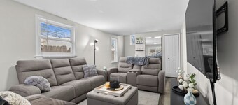 Pleasant 2-bedroom house in Wayne perfect for relaxing getaways