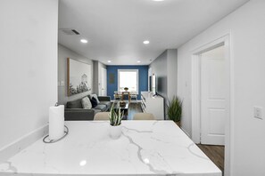 Interior - Arbor Flats #3 in the Heart of Houston (Houston)