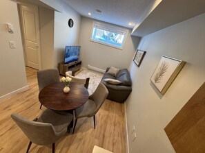 Interior - Cozy  Nook (Saskatoon)