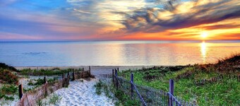 NEW! Peaceful Truro retreat. Fire pit, outdoor shower, pet-friendly & close to Cape Cod’s beaches.