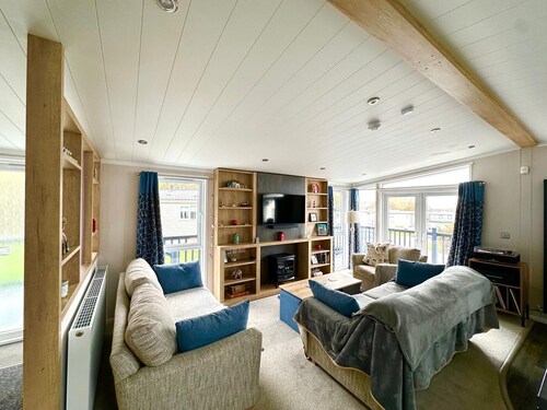 Luxury  spacious lodge sleeps 9 Hunstanton