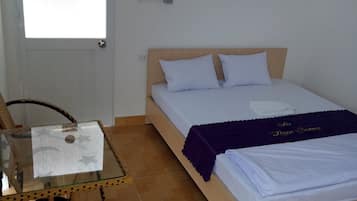 Estúdio básico, sacada, vista para a cidade