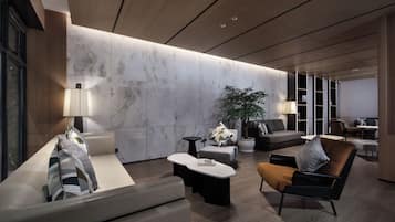 Sala de estar en el lobby