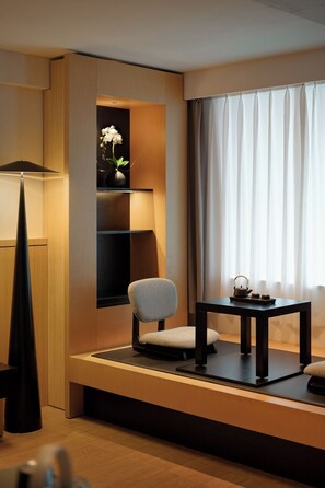 Suite, City View | Living area - HaiNan Luxurious  Sea View & Art Hotel (Sanya)