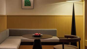 Suite, Stadtblick | Wohnbereich