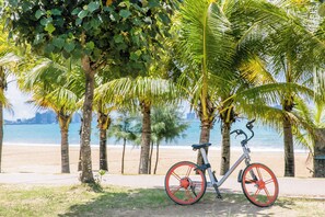 Beach - HaiNan Luxurious  Sea View & Art Hotel (Sanya)