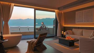 Executive Double Room, Ocean View | Living room