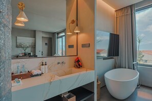 Quarto casal clássico, vista para o oceano | Banheiro