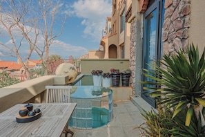 Classic Double Room, Ocean View | Outdoor dining - Utopia Yueji Art Seaview Designer Meisu (Dali)