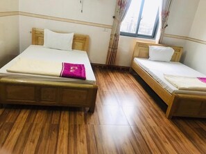 Perusstudio, parveke, kaupunkinäköala