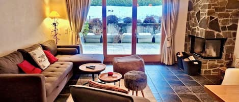 TV