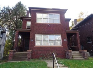 Exterior - Cozy 3-bedroom house in a pleasant Pittsburgh neighborhood (Pittsburgh)