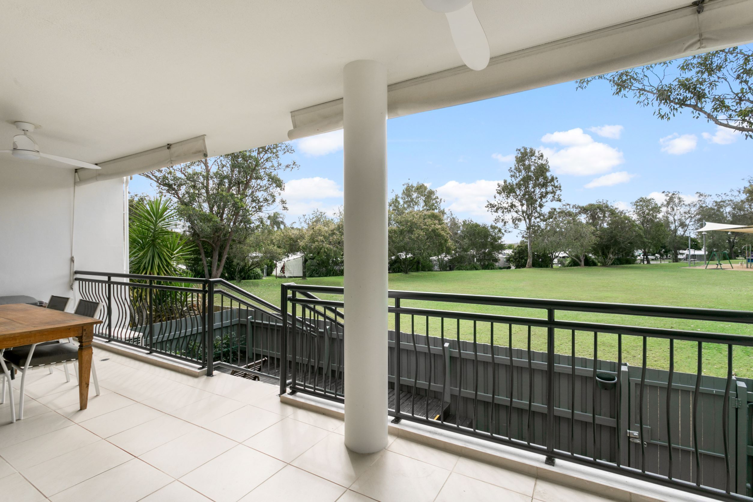 Superior Apartment, 2 Bedrooms, Park View | Outdoor dining
