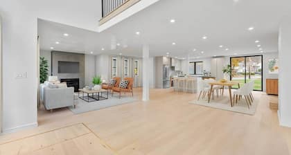 Elegant & Spacious Stay in the Heart of Needham