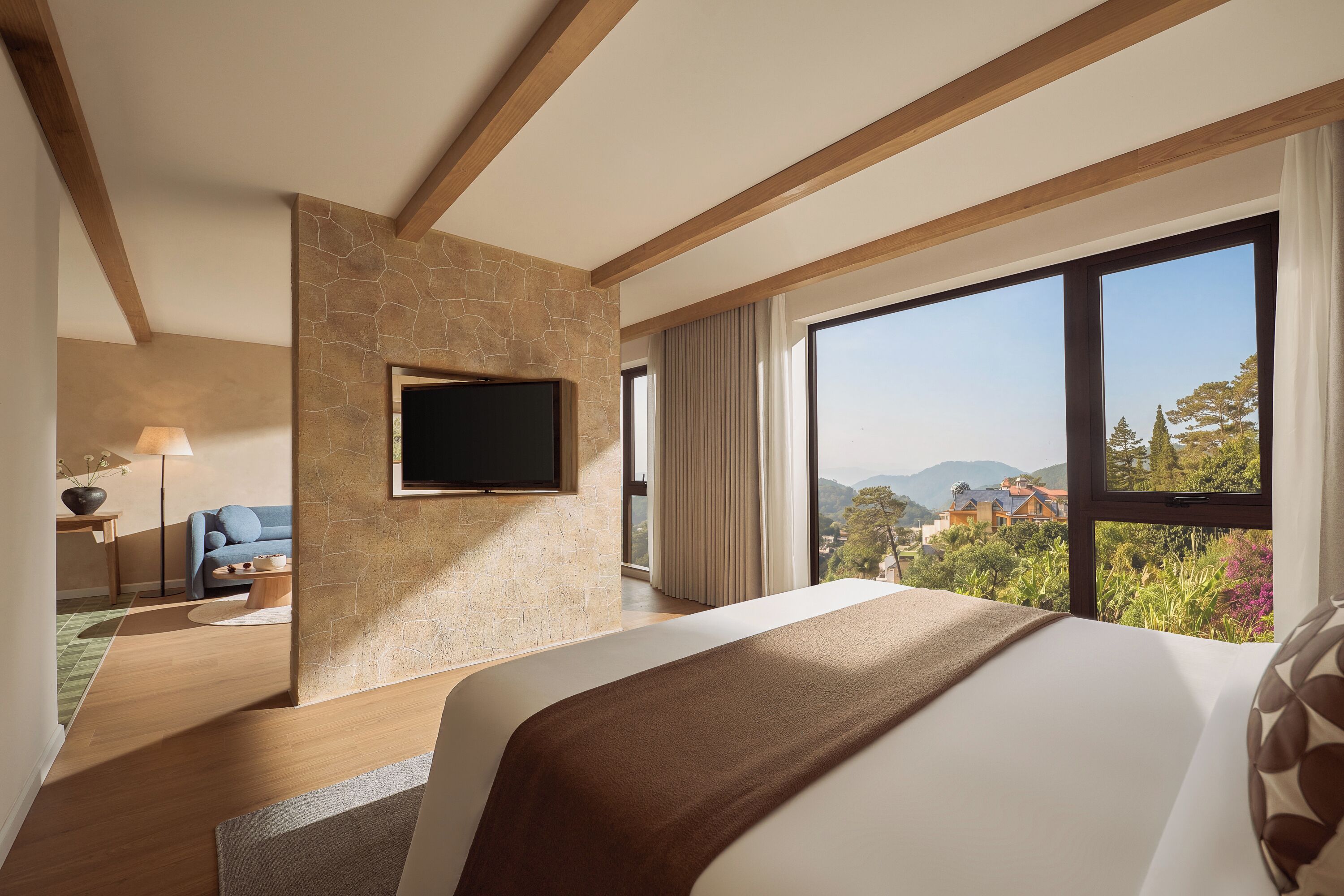 Room, Valley View