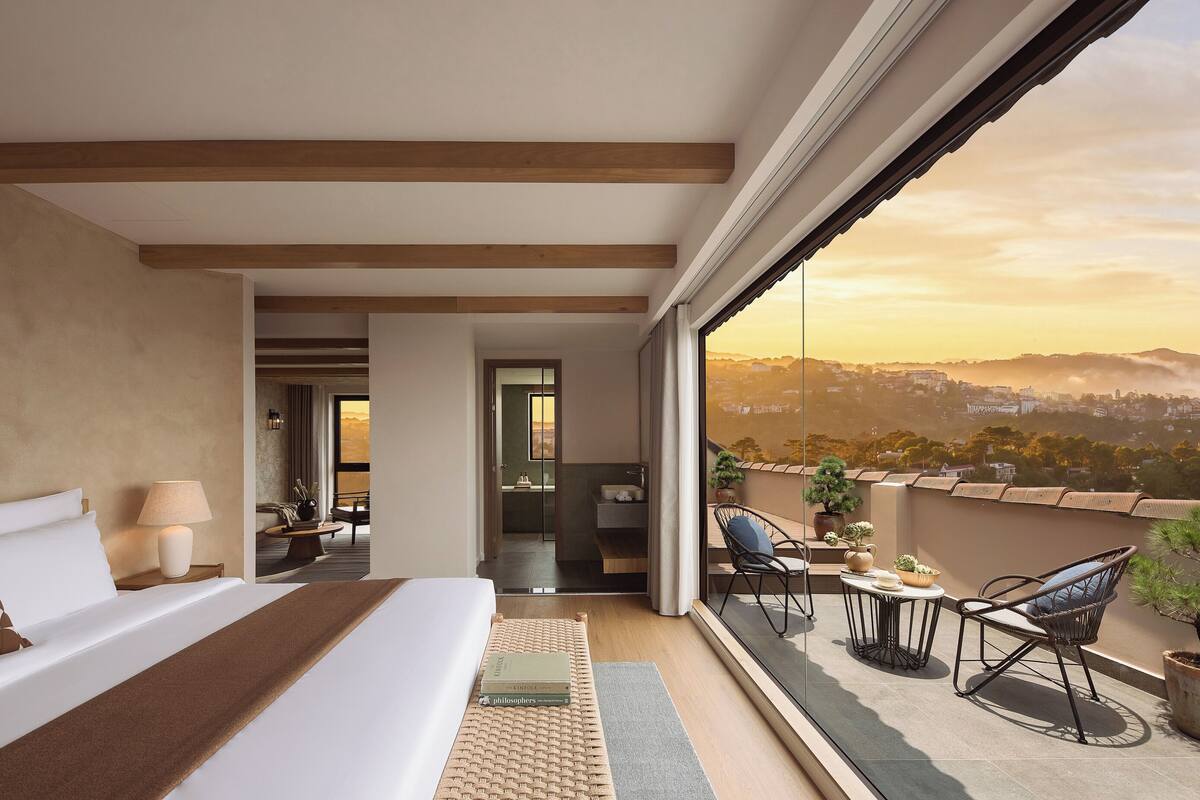 Grand Suite, Balcony, Valley View | Minibar, in-room safe, desk, laptop workspace