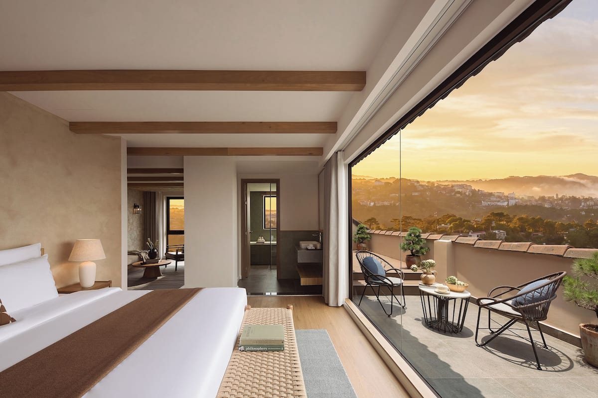 Grand Suite, Balcony, Valley View | Minibar, in-room safe, iron/ironing board, free WiFi