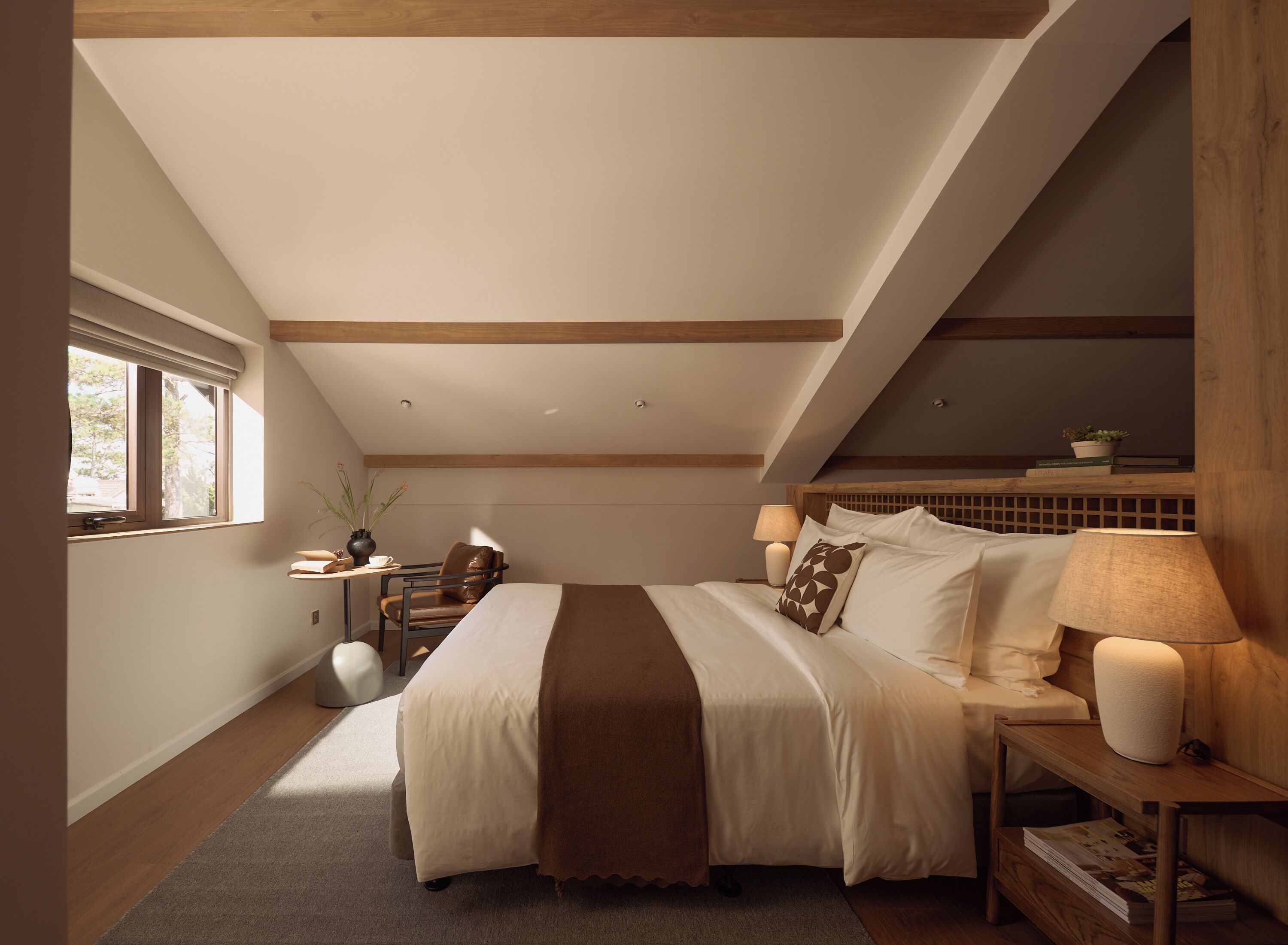 Suite | Een minibar, een kluis op de kamer, een strijkplank/strijkijzer