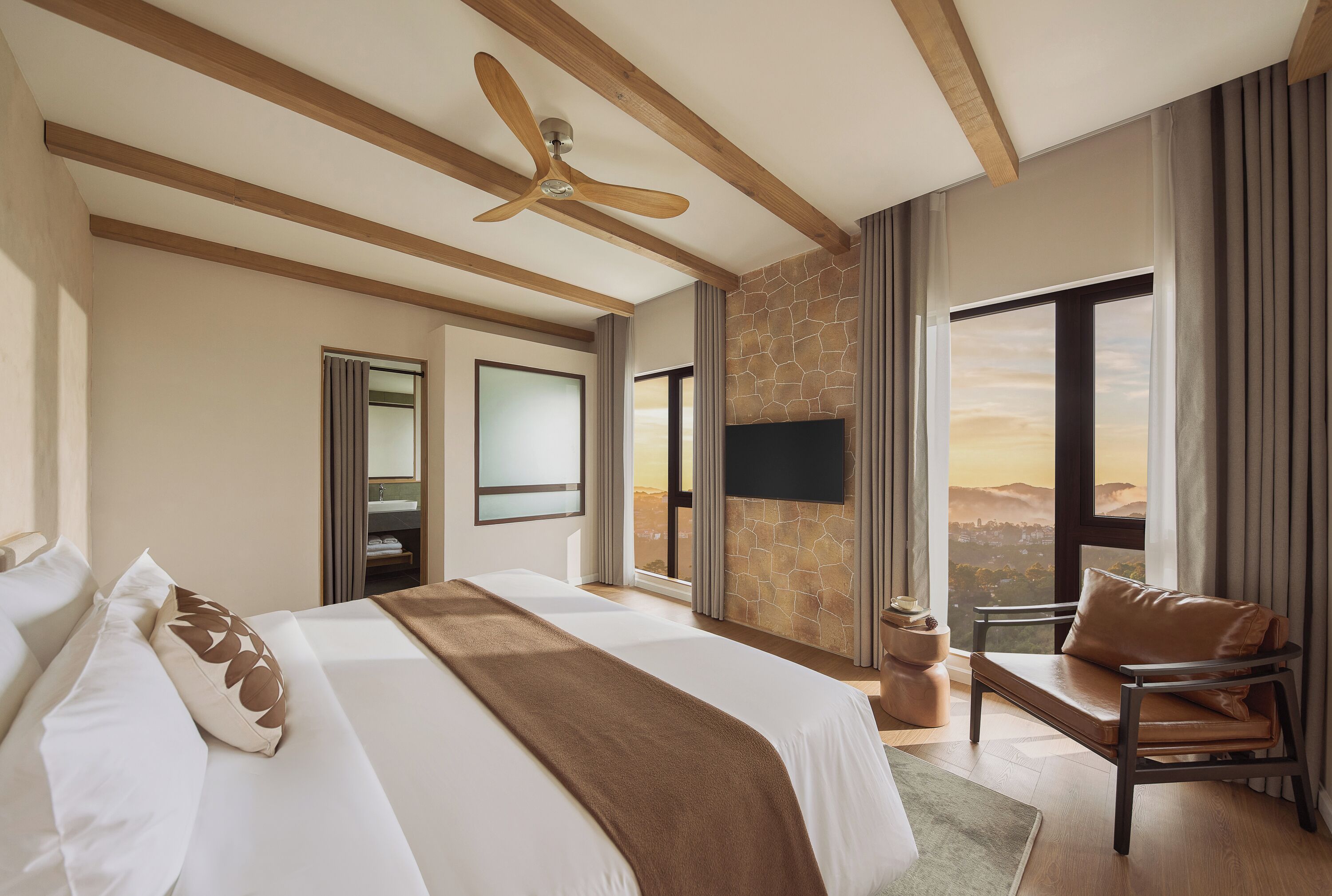 Phòng Grand, quang cảnh thung lũng | Minibar, két bảo mật tại phòng, bàn 