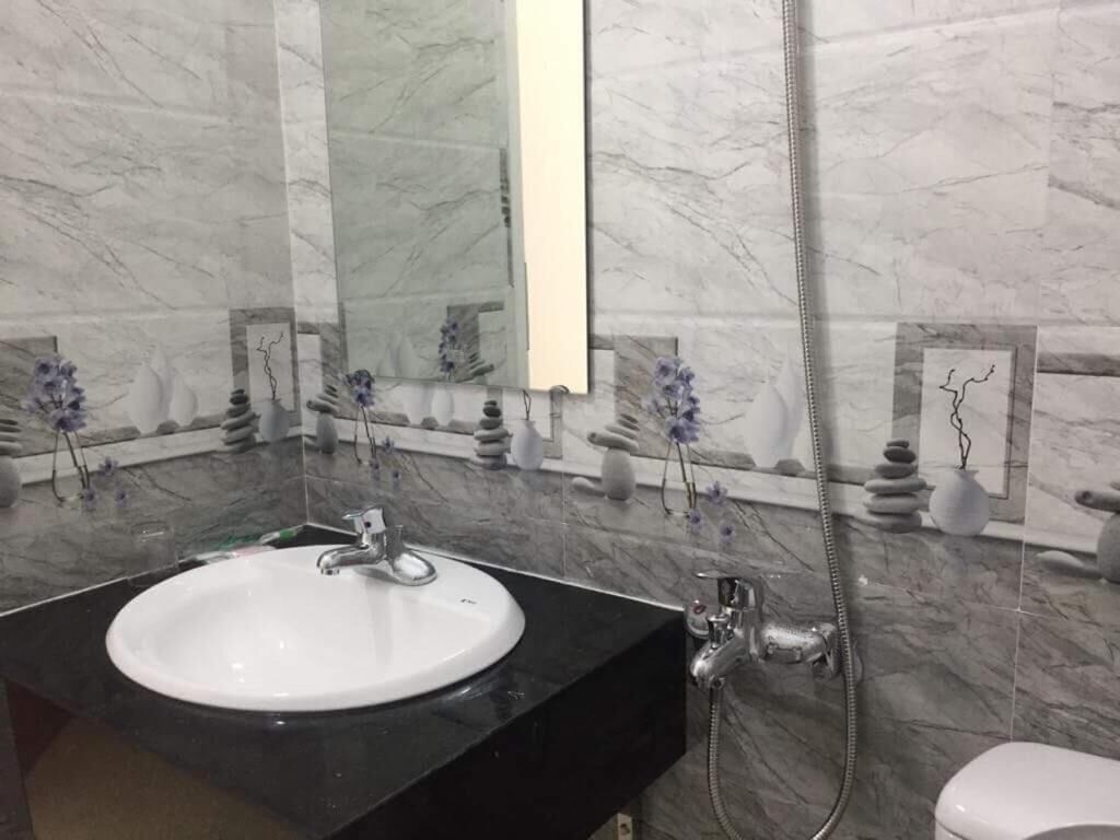 Classic Studio, Balcony, City View | Bathroom