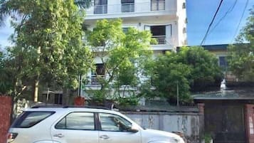 Classic Studio, Balcony, City View | Exterior