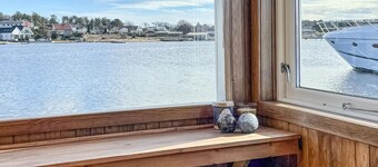 Amazing ship in Manstad with house sea view