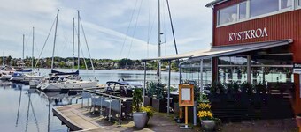 Amazing ship in Manstad with house sea view