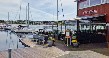 Amazing ship in Manstad with house sea view
