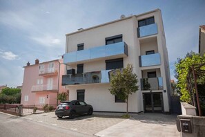 Exterior - Holiday Apartment APARTMENT RITA (4+1) (Vodice)