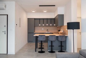 Interior - Holiday Apartment APARTMENT ANAVI (4+0) (Vodice)