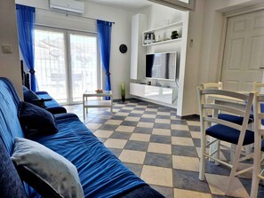 TV - Holiday Apartment APARTMENT BLUE MARIS (4+0) (Srima)