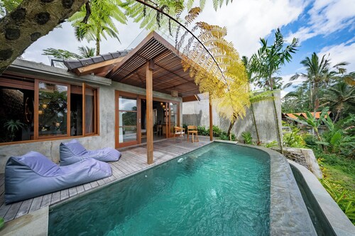 ULU Valley Retreat 