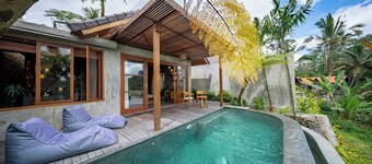ULU Valley Retreat 