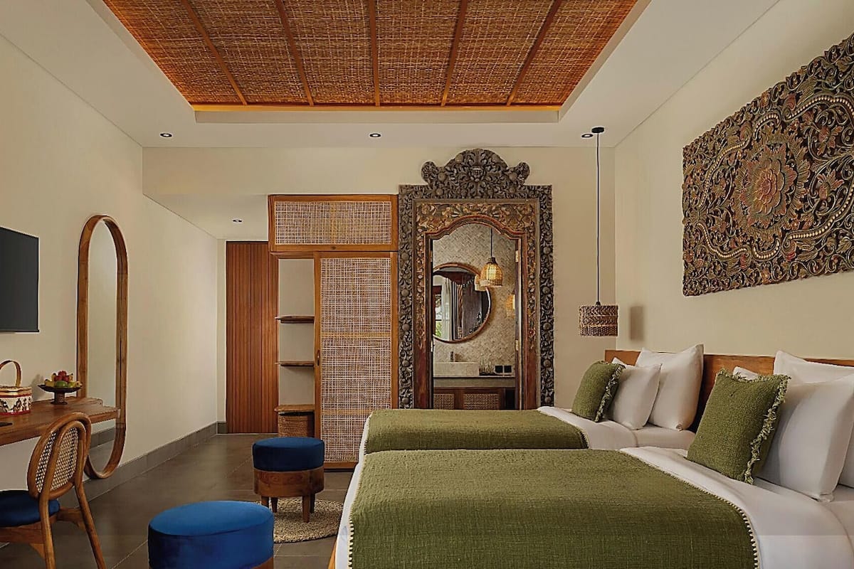 Chambre double ou avec lits jumeaux, vue sur le jardin | Literie de qualité, minibar, coffre-fort, bureau