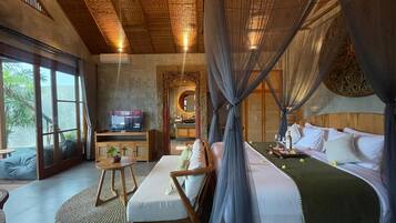 Villa, bassengutsikt