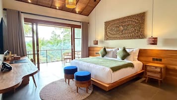 Suite, bassengutsikt