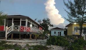 Exterior - 4 Cozy -1 bedroom beach bungalows in tranquil Pleasant Harbour, Morgan’s Bluff (Morgan’s Bluff)