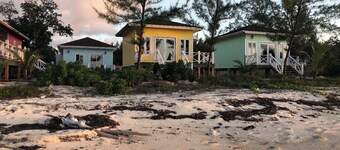 4 Cozy -1 bedroom beach bungalows in tranquil Pleasant Harbour, Morgan’s Bluff