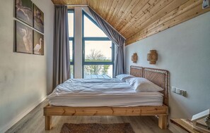 3 bedrooms, free WiFi - Lovely home in Ostrowite with house sea view (Ostrowite)
